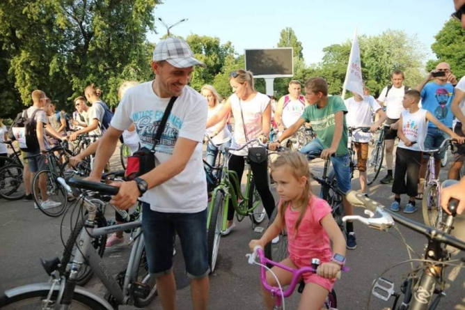 Перший велопробіг на підтримку сім`ї зібрав близько 300 учасників
