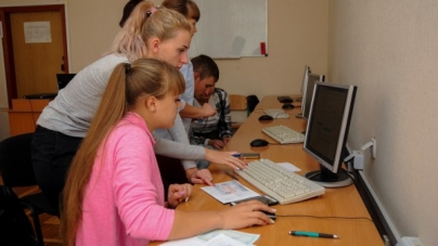 У черкаському виші студентам допомагають створити електронний кабінет