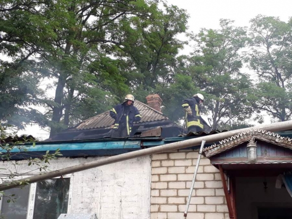 У Дмитрівці через газозварювальні роботи ледь не згорів житловий будинок