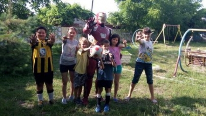 Черкащанин створює костюми супергероїв для допомоги дітям із обмеженими можливостями