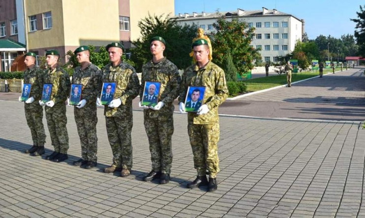 Прикордонники Оршанця вшанували пам’ять загиблих колег-героїв