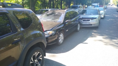 У центрі Черкас відбулося потрійне зіткнення