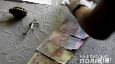 В Черкасах чоловік намагався продати бойову гранату