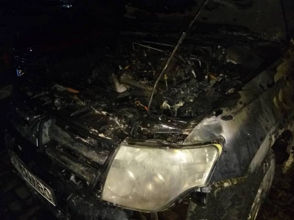 В Черкасах спалили авто депутата міськради (фото)