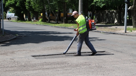У Черкасах терміново відремонтують ще кілька вулиць