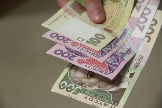 Черкащанка обдурила державу на 100 тис. гривень
