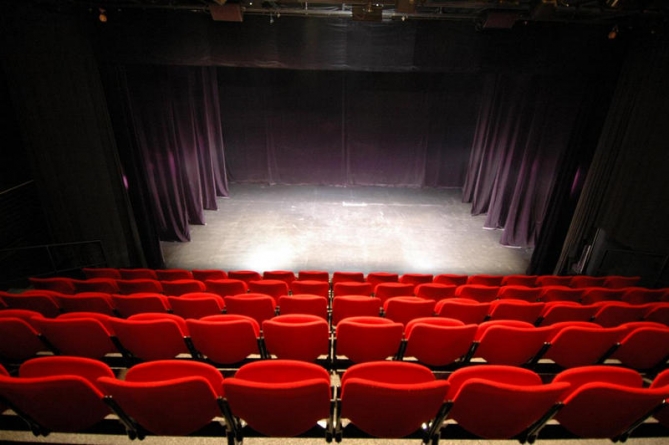 У вересні Черкаський драмтеатр відкриває театральний сезон (АФІША)