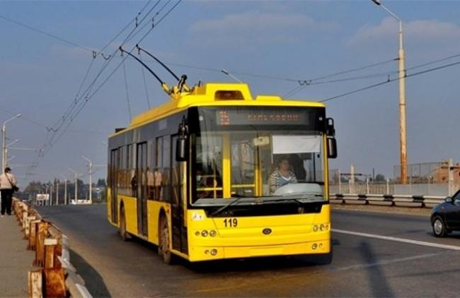 Сьогодні деякі тролейбуси у Черкасах змінять графік руху