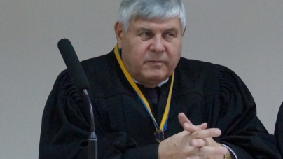 Черкаського суддю-хабарника відсторонили від посади