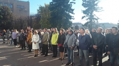 Біля мерії Черкас підняли олімпійський прапор (фото, відео)