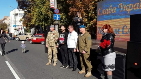 У Черкасах на Покрову нагородили військових та активістів