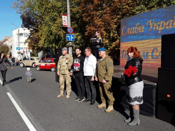 У Черкасах на Покрову нагородили військових та активістів