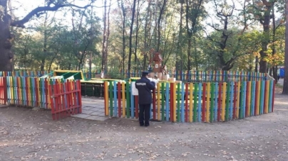 Вандали завдали серйозної шкоди в черкаському парку (фото)
