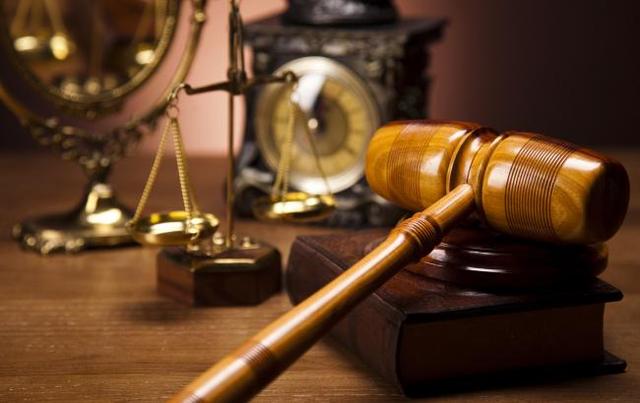 Апеляційний суд у Черкасах потопає у скандалах