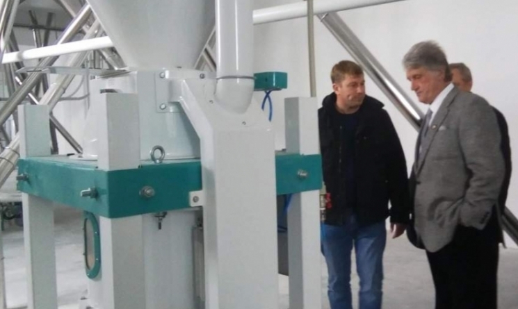 Екс-президент України взяв участь у відкритті заводу на Тальнівщині