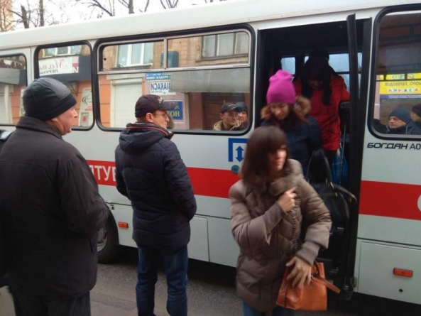 Рятувальники долучилися до Черкаського флешмобу #підвезу