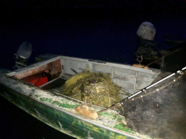 У Коробівці затримали рибалок, які ловили рибу сітками