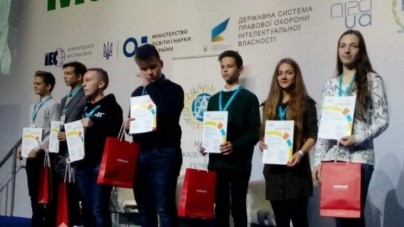 Юні черкаські науковці перемогли на Всеукраїнській виставці-конкурсі
