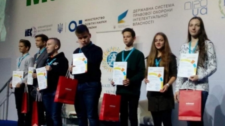 Юні черкаські науковці перемогли на Всеукраїнській виставці-конкурсі