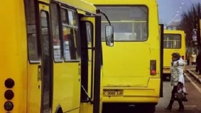 У Черкасах власнику одного з автобусних маршрутів не продовжили договір на перевезення