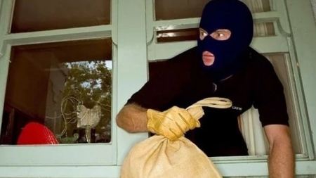 Крадію-домушнику оголосили підозру