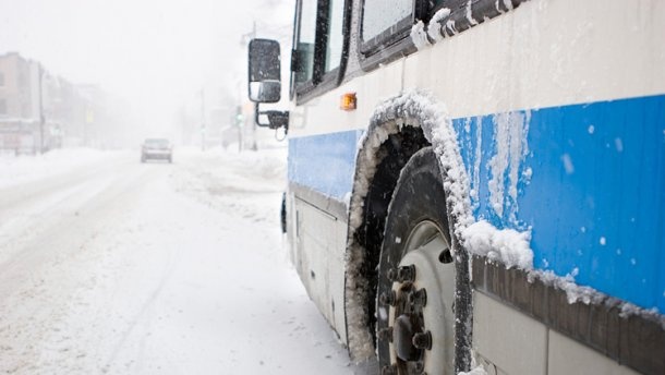На Черкащині через погіршення погодних умов застряг рейсовий автобус (відео)