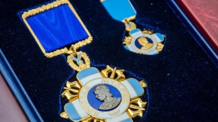 Порошенко нагородив орденом черкаського митрополита