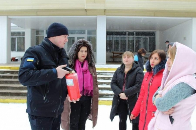 Рятувальники провели лекцію в Черкаському геріатричному пансіонаті