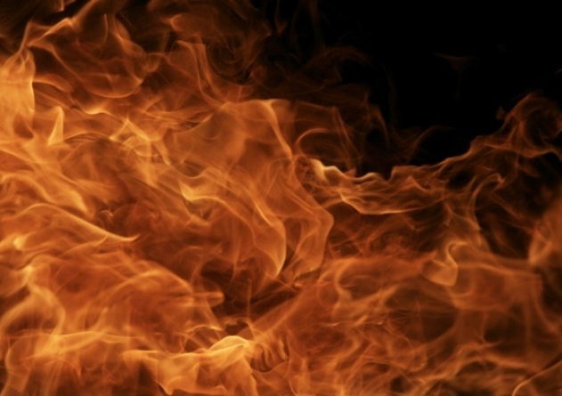 На Черкащині палав будинок: загинуло троє людей (фото, відео)