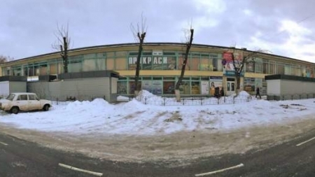 У Черкасах реконструюють універмаг “Добробут” біля Центрального ринку (фото)