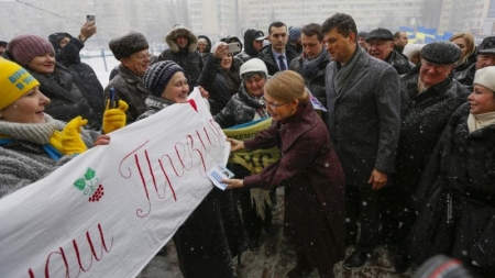 Юлія Тимошенко подала документи до ЦВК