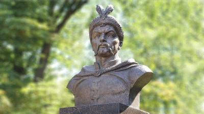 У Лисянці виникли проблеми зі встановленням пам`ятника Хмельницькому