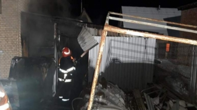На Черкащині від вогню рятували будинок (фото, відео)