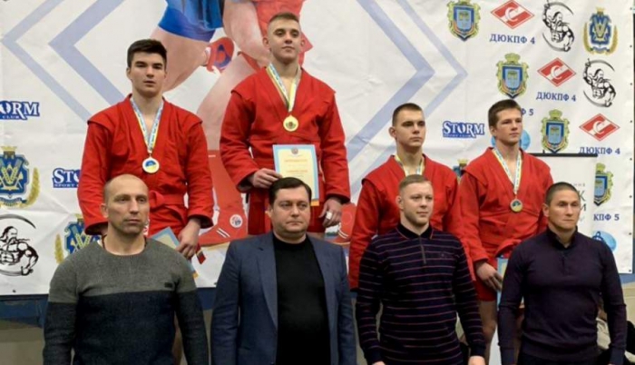 Черкащанин виборов срібло на Чемпіонаті України з боротьби самбо