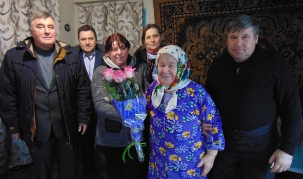 Жительці черкаського села присвоїли звання “Мати-героїня”