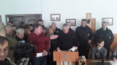 Депутати від БПП, ПВД та “Громадянської позиції” намагалися зірвати сесію Черкаської міськради