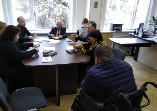 Заради людей з інвалідністю у Черкасах перенесли виборчу дільницю