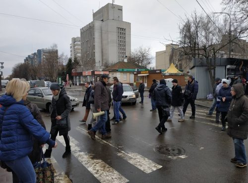 Підприємці-мітингувальники перекрили вулицю у Черкасах