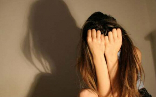 Черкащанин, який зґвалтував доньку своєї співмешканки, залишиться під вартою