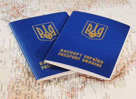 Більше 8 000 черкащан отримали закордонні паспорти