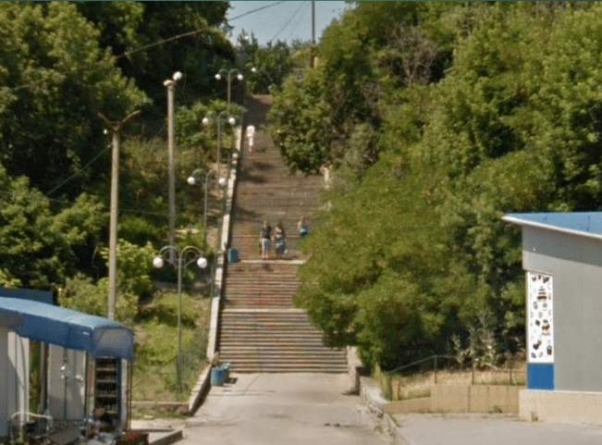 У Черкасах хочуть реконструювати сходи на Митниці