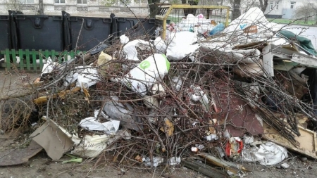 Сміттю – бій! 45 стихійних сміттєзвалищ ліквідували черкаські комунальники лише за кілька днів