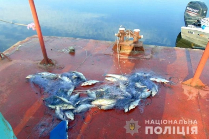 Черкаські правоохоронці виявили незаконну риболовлю (фото)