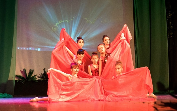 Феєричне шоу представив у Черкасах театр танцю “ТАІР” (фото)