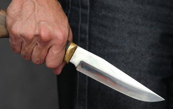 На Черкащині сварка в барі закінчилася ножовим пораненням