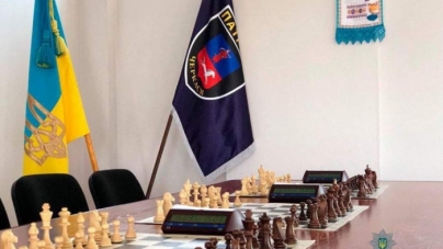 Черкаські патрульні позмагалися на турнірі з шахів