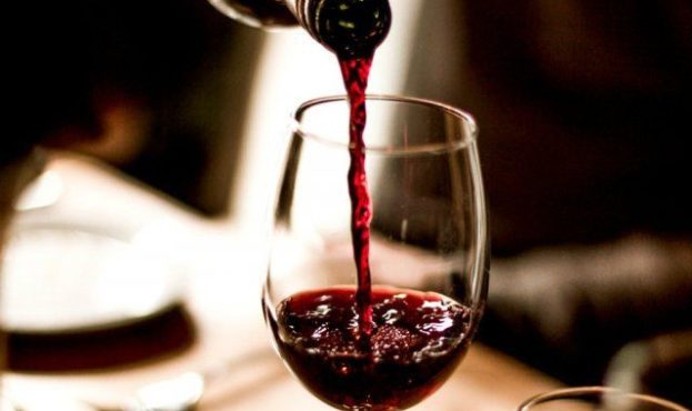 Як правильно смакувати крафтове вино, розповів винороб з Черкащини