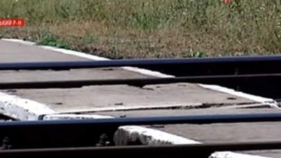За смерть хлопчика під потягом можуть покарати вчительку (відео)