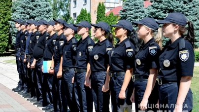 У Черкасах склали присягу 13 новобранців-поліцейських