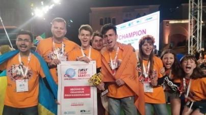Черкаські школярі вибороли срібло на чемпіонаті з робототехніки